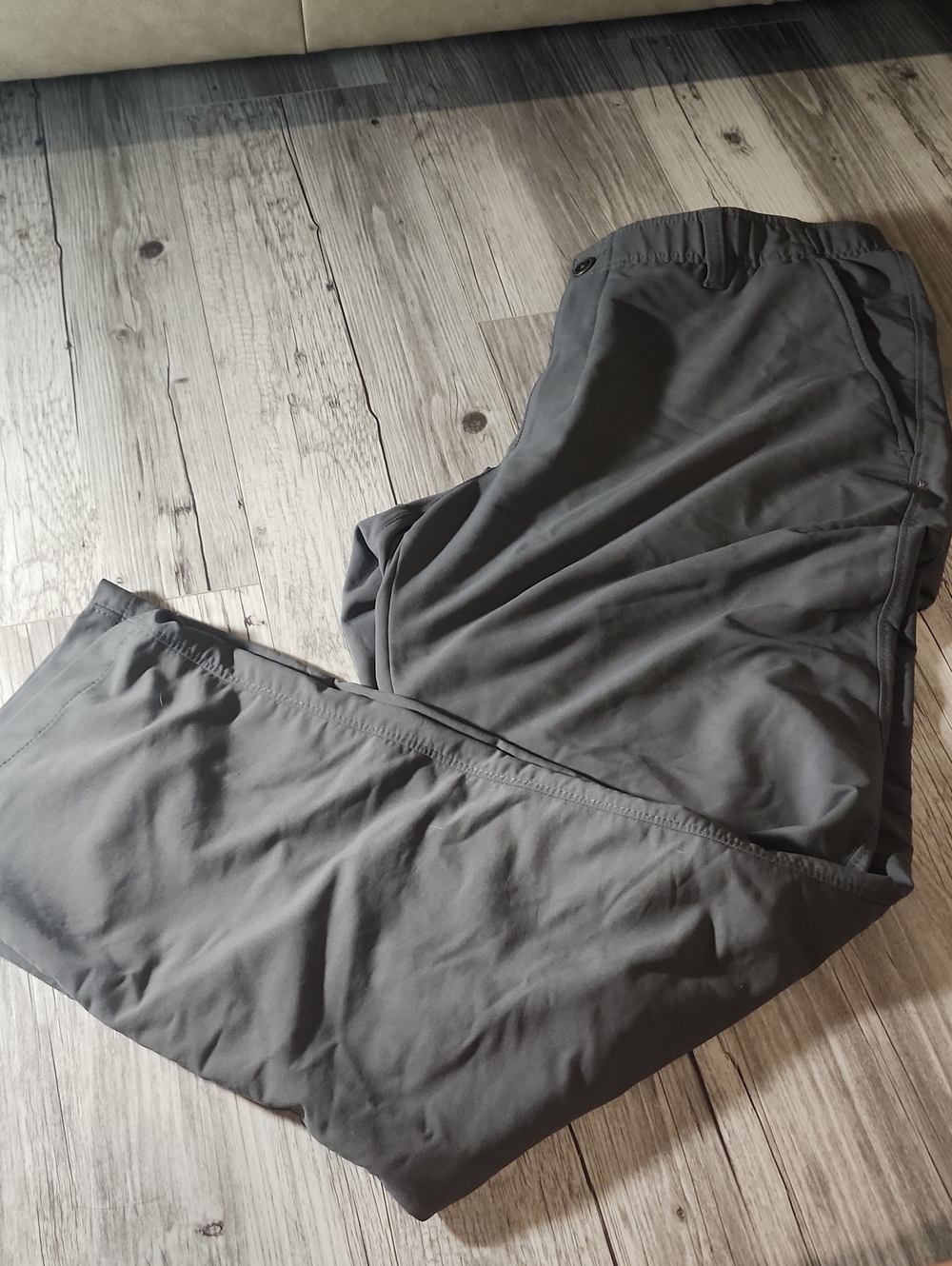 Under Armour Men's Gray Athletic Joggers